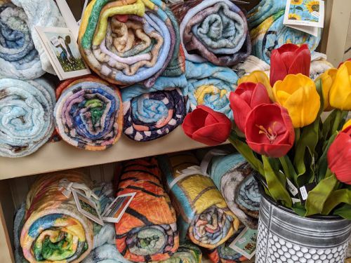 Home Textiles / Faux Florals